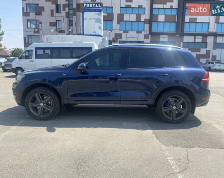 Синий Фольксваген Туарег, объемом двигателя 2.97 л и пробегом 249 тыс. км за 17300 $, фото 2 на Automoto.ua