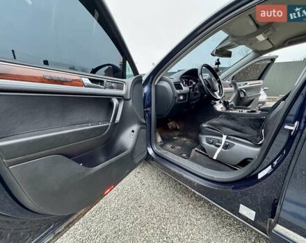 Синій Фольксваген Туарег, об'ємом двигуна 2.97 л та пробігом 243 тис. км за 14999 $, фото 20 на Automoto.ua