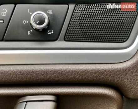 Синий Фольксваген Туарег, объемом двигателя 2.97 л и пробегом 317 тыс. км за 18000 $, фото 31 на Automoto.ua