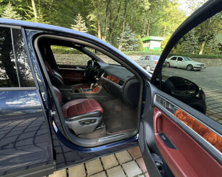 Синій Фольксваген Туарег, об'ємом двигуна 2.97 л та пробігом 360 тис. км за 14900 $, фото 28 на Automoto.ua