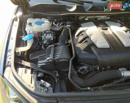 Синий Фольксваген Туарег, объемом двигателя 3 л и пробегом 195 тыс. км за 21000 $, фото 6 на Automoto.ua