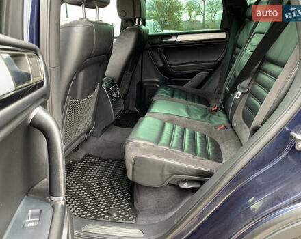 Синий Фольксваген Туарег, объемом двигателя 3 л и пробегом 210 тыс. км за 20999 $, фото 26 на Automoto.ua