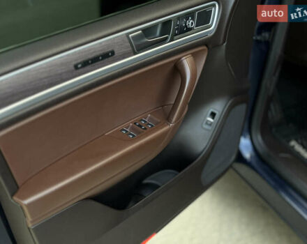 Синий Фольксваген Туарег, объемом двигателя 2.97 л и пробегом 272 тыс. км за 16200 $, фото 13 на Automoto.ua