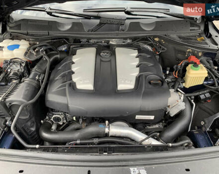 Синий Фольксваген Туарег, объемом двигателя 3 л и пробегом 210 тыс. км за 20999 $, фото 63 на Automoto.ua