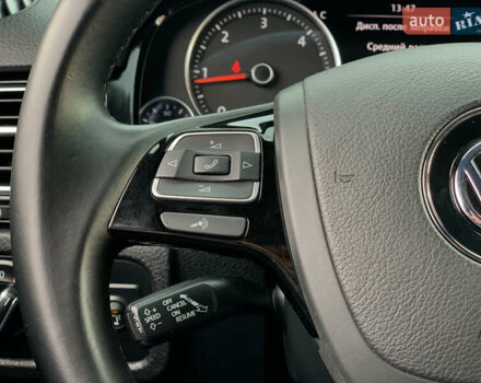 Синий Фольксваген Туарег, объемом двигателя 3 л и пробегом 210 тыс. км за 20999 $, фото 48 на Automoto.ua