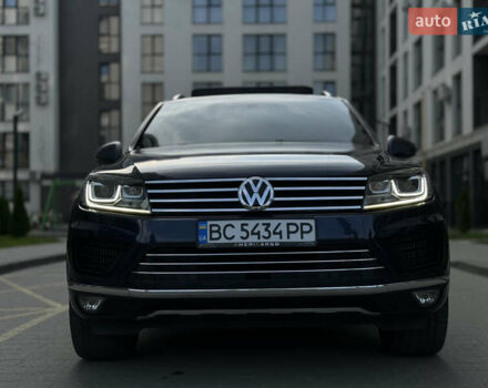 Синий Фольксваген Туарег, объемом двигателя 2.97 л и пробегом 272 тыс. км за 16200 $, фото 4 на Automoto.ua