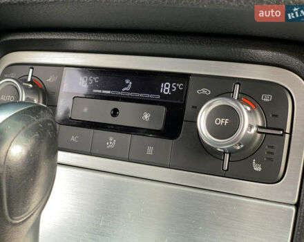 Синий Фольксваген Туарег, объемом двигателя 3 л и пробегом 210 тыс. км за 20999 $, фото 39 на Automoto.ua