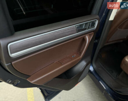 Синий Фольксваген Туарег, объемом двигателя 2.97 л и пробегом 272 тыс. км за 16200 $, фото 19 на Automoto.ua