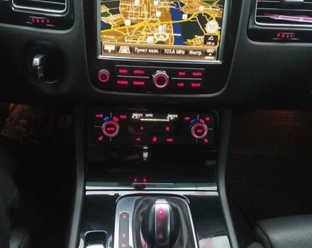 Синий Фольксваген Туарег, объемом двигателя 3 л и пробегом 195 тыс. км за 21000 $, фото 76 на Automoto.ua