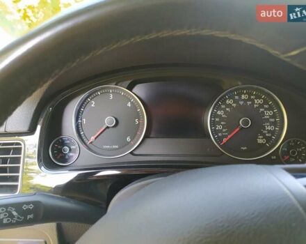 Синий Фольксваген Туарег, объемом двигателя 3 л и пробегом 195 тыс. км за 21000 $, фото 16 на Automoto.ua