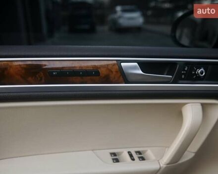 Синий Фольксваген Туарег, объемом двигателя 2.97 л и пробегом 241 тыс. км за 16500 $, фото 29 на Automoto.ua