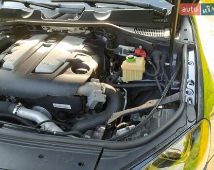 Синий Фольксваген Туарег, объемом двигателя 3 л и пробегом 195 тыс. км за 21000 $, фото 1 на Automoto.ua