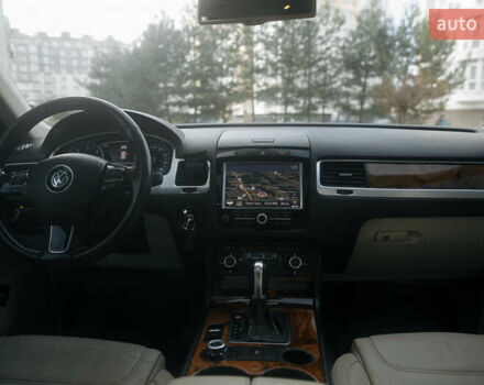 Синий Фольксваген Туарег, объемом двигателя 2.97 л и пробегом 241 тыс. км за 16500 $, фото 20 на Automoto.ua