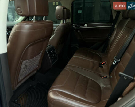 Синий Фольксваген Туарег, объемом двигателя 2.97 л и пробегом 272 тыс. км за 16200 $, фото 12 на Automoto.ua