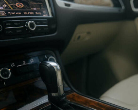 Синий Фольксваген Туарег, объемом двигателя 2.97 л и пробегом 241 тыс. км за 16500 $, фото 27 на Automoto.ua