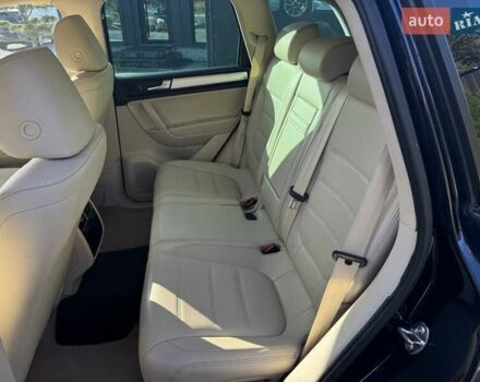 Синий Фольксваген Туарег, объемом двигателя 2.97 л и пробегом 236 тыс. км за 17500 $, фото 11 на Automoto.ua