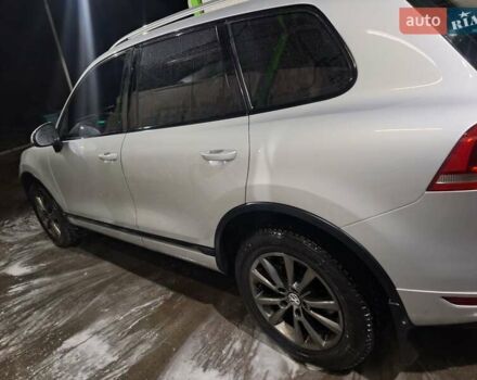 Синий Фольксваген Туарег, объемом двигателя 2.97 л и пробегом 304 тыс. км за 16600 $, фото 5 на Automoto.ua