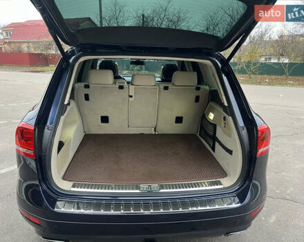 Синий Фольксваген Туарег, объемом двигателя 2.97 л и пробегом 257 тыс. км за 17850 $, фото 12 на Automoto.ua