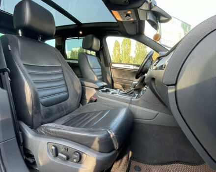 Синій Фольксваген Туарег, об'ємом двигуна 2.97 л та пробігом 335 тис. км за 17999 $, фото 14 на Automoto.ua