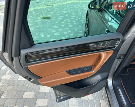 Синій Фольксваген Туарег, об'ємом двигуна 2.97 л та пробігом 244 тис. км за 21500 $, фото 46 на Automoto.ua