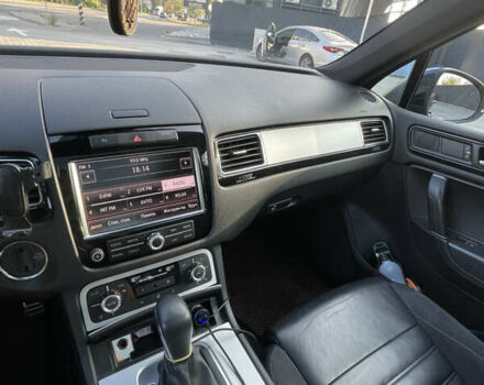 Синій Фольксваген Туарег, об'ємом двигуна 2.97 л та пробігом 335 тис. км за 17999 $, фото 19 на Automoto.ua