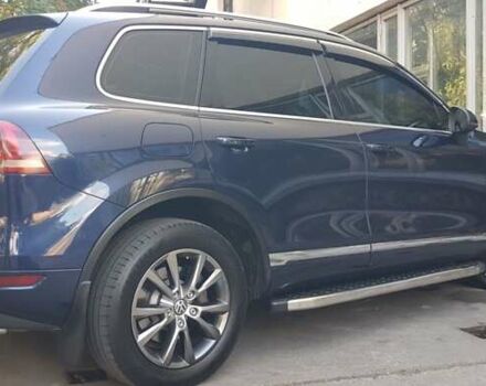 Синий Фольксваген Туарег, объемом двигателя 2.97 л и пробегом 325 тыс. км за 21500 $, фото 28 на Automoto.ua