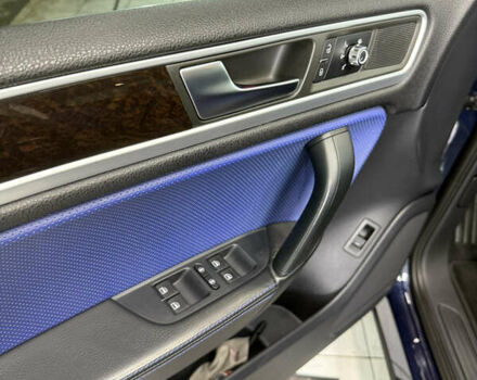 Синий Фольксваген Туарег, объемом двигателя 2.97 л и пробегом 196 тыс. км за 19800 $, фото 21 на Automoto.ua