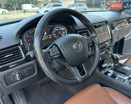 Синій Фольксваген Туарег, об'ємом двигуна 2.97 л та пробігом 244 тис. км за 21500 $, фото 26 на Automoto.ua