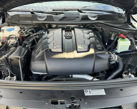 Синий Фольксваген Туарег, объемом двигателя 2.97 л и пробегом 196 тыс. км за 19800 $, фото 16 на Automoto.ua