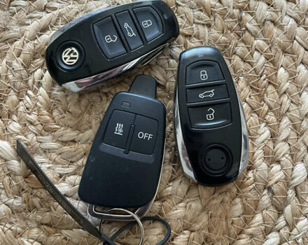 Синій Фольксваген Туарег, об'ємом двигуна 2.97 л та пробігом 335 тис. км за 17999 $, фото 21 на Automoto.ua