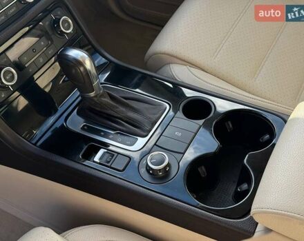 Синий Фольксваген Туарег, объемом двигателя 2.97 л и пробегом 236 тыс. км за 17500 $, фото 19 на Automoto.ua