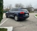 Синий Фольксваген Туарег, объемом двигателя 3 л и пробегом 257 тыс. км за 17850 $, фото 2 на Automoto.ua