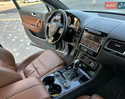 Синій Фольксваген Туарег, об'ємом двигуна 2.97 л та пробігом 244 тис. км за 21500 $, фото 40 на Automoto.ua