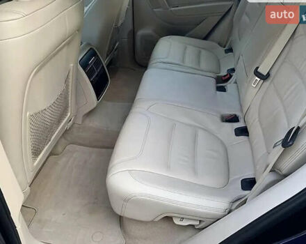 Синий Фольксваген Туарег, объемом двигателя 2.97 л и пробегом 374 тыс. км за 18900 $, фото 2 на Automoto.ua