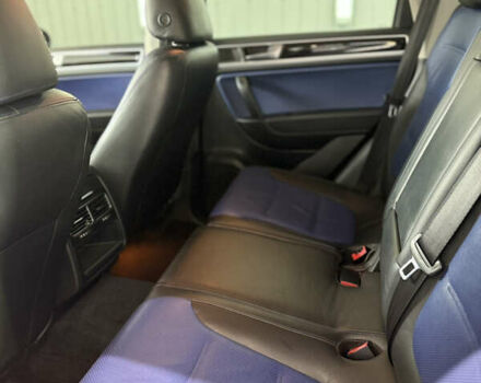 Синий Фольксваген Туарег, объемом двигателя 2.97 л и пробегом 196 тыс. км за 19800 $, фото 6 на Automoto.ua