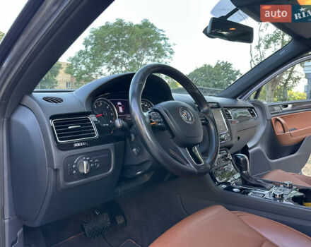 Синій Фольксваген Туарег, об'ємом двигуна 2.97 л та пробігом 244 тис. км за 21500 $, фото 24 на Automoto.ua