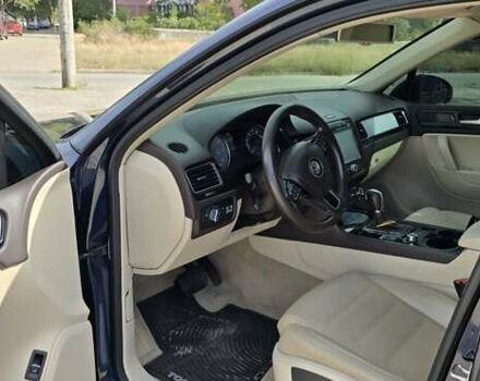 Синий Фольксваген Туарег, объемом двигателя 3 л и пробегом 214 тыс. км за 17900 $, фото 3 на Automoto.ua