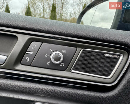 Синий Фольксваген Туарег, объемом двигателя 2.97 л и пробегом 300 тыс. км за 21900 $, фото 42 на Automoto.ua