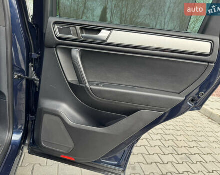 Синий Фольксваген Туарег, объемом двигателя 2.97 л и пробегом 300 тыс. км за 21900 $, фото 25 на Automoto.ua