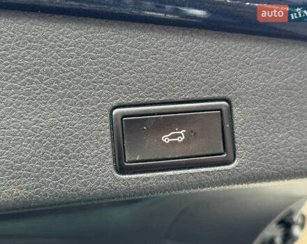 Синий Фольксваген Туарег, объемом двигателя 2.97 л и пробегом 300 тыс. км за 21900 $, фото 19 на Automoto.ua