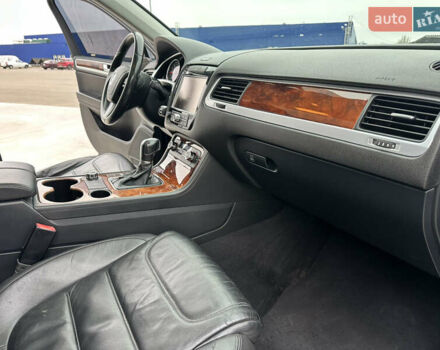 Синій Фольксваген Туарег, об'ємом двигуна 2.97 л та пробігом 352 тис. км за 16700 $, фото 35 на Automoto.ua