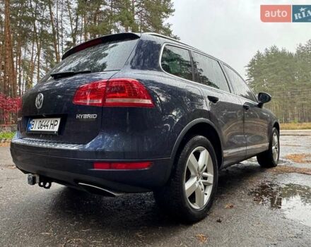 Синий Фольксваген Туарег, объемом двигателя 3 л и пробегом 127 тыс. км за 15999 $, фото 4 на Automoto.ua