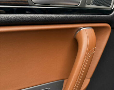 Фольксваген Туарег 2013 в Харькове на Automoto.ua Синий Фольксваген Туарег, объемом двигателя 2.97 л и пробегом 153 тыс. км за 29500 $, фото 13 на Automoto.ua