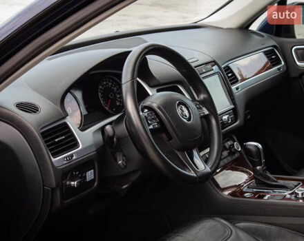 Синий Фольксваген Туарег, объемом двигателя 3 л и пробегом 211 тыс. км за 15700 $, фото 32 на Automoto.ua