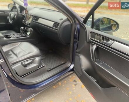 Синий Фольксваген Туарег, объемом двигателя 2.97 л и пробегом 279 тыс. км за 17800 $, фото 26 на Automoto.ua