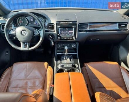 Синій Фольксваген Туарег, об'ємом двигуна 2.97 л та пробігом 304 тис. км за 19900 $, фото 6 на Automoto.ua