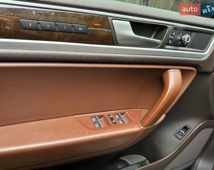 Синий Фольксваген Туарег, объемом двигателя 3 л и пробегом 127 тыс. км за 16300 $, фото 16 на Automoto.ua