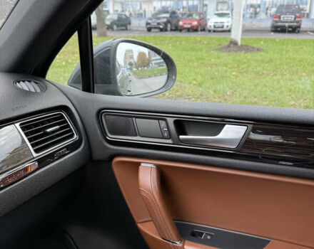 Фольксваген Туарег 2013 в Харькове на Automoto.ua Синий Фольксваген Туарег, объемом двигателя 2.97 л и пробегом 153 тыс. км за 29500 $, фото 28 на Automoto.ua