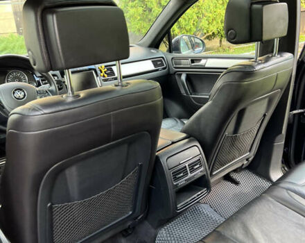 Синій Фольксваген Туарег, об'ємом двигуна 2.97 л та пробігом 250 тис. км за 21100 $, фото 13 на Automoto.ua