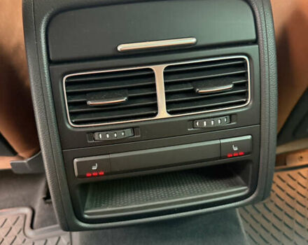 Фольксваген Туарег 2013 в Харькове на Automoto.ua Синий Фольксваген Туарег, объемом двигателя 2.97 л и пробегом 153 тыс. км за 29500 $, фото 15 на Automoto.ua